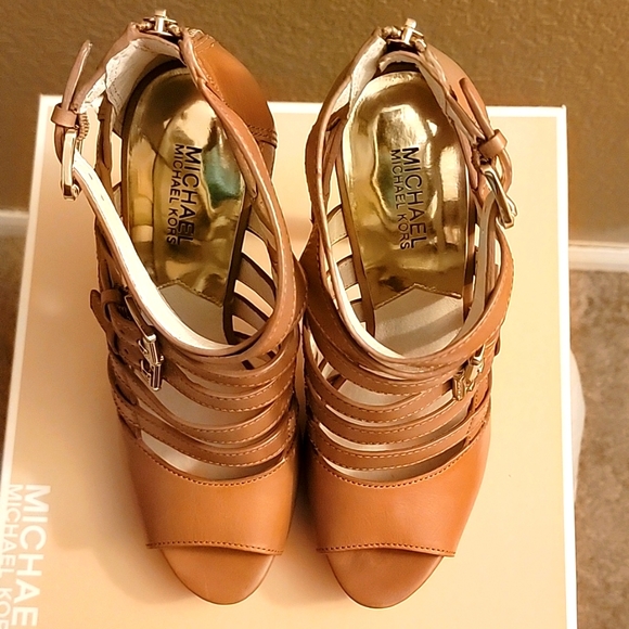 Michael Kors sandals - Picture 4 of 8